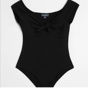 ModCloth Bow On Tie-Front Bodysuit
